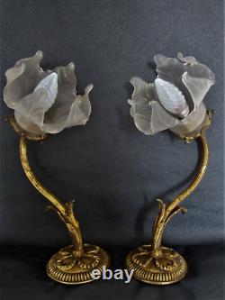 2 Anciennes lampes APPLIQUES BRONZE MASSIF Art Déco tulipe globe verre sablé