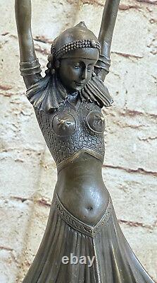 Absolutely Superbe Art Déco Bronze Statue Inscrit Par D. H. Chiparus. Énorme