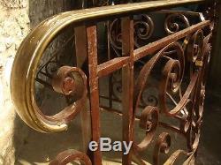 Ancien garde corps de retour, angle de perron d'escalier en fer forgé et bronze