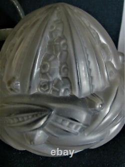 Ancienne lampe fer forgé martelé tulipe verre moulé pressé Art Déco Art Nouveau