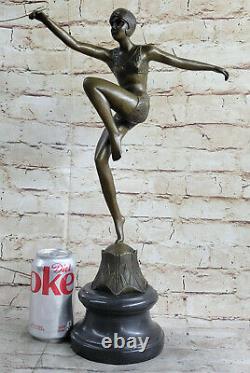 Art Déco Bronze Sculpture Stance Après Demetre Chiparus, Hauteur 48 CM Figurine