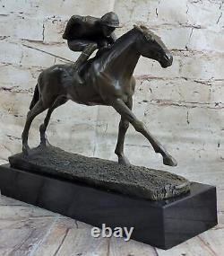 Art Déco Fonte Mâle Jockey Et Cheval Bronze Trophy Sculpture Figurine Figure
