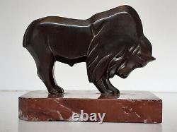 Art déco Régule et marbre rouge Bison patine bronze ca 1920 mascotte
