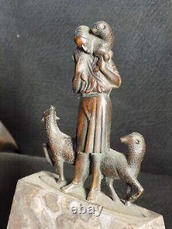 Bronze Art Deco Femme Aux Moutons