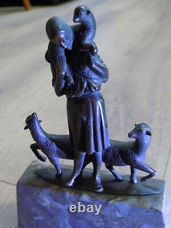 Bronze Art Deco Femme Aux Moutons