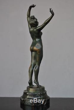 Bronze Art déco 1930 signé David Le réveil