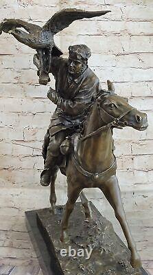 Bronze Statue Homme Cheval Aigle Chasse Hunter Sculpture Figure Art Déco Cadeau