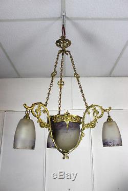 Exceptionnel et important lustre en pâte de verre et bronze époque art nouveau