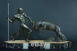 Grande Sculpture Chasseur Homme Antilope ZOLTAN KOVACS Art DECO pat. Bronze