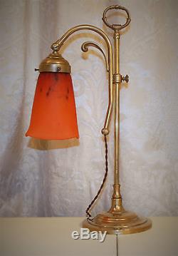 Lampe Art Deco / Art Nouveau. Tulipe Signee Schneider. Periode 1924 1933