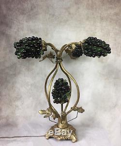 Lampe En Bronze Et Laiton À Décor De Feuilles De Vigne Avec Grappes De Raisin
