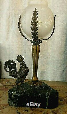 Lampe ancienne en bronze et marbre avec un coq, lamp with un cock