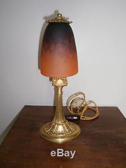 Lampe art déco bronze et pate de verre signée schneider