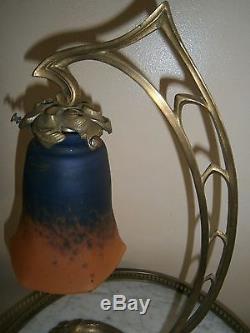 Lampe pied en bronze signé perreau et tulipe pate de verre signée schneider