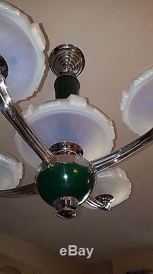 Lustre Art Deco Verreries Opalescente Ezan Et Bronze Chromé Attribué A Petitot