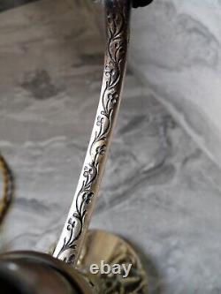 Magnifique pied de lampe art deco en bronze, joli décor à voir H 22 cm