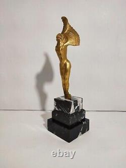 Mascotte en Bronze Doré Art Déco / 1930's France / Statue Sculpture Victoire