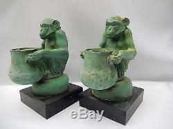 Paire de Sculptures de Singes en Bronze par Max Le Verrier