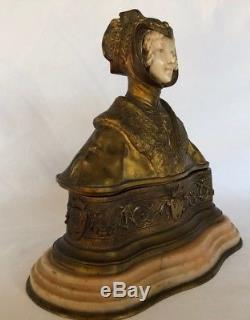 R Marques Sujet Chryselephantine En Bronze Dore Reine De France Art Deco C1239