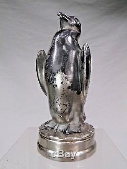 Rare Bouchon De Radiateur Art Deco Automotive Car Mascot Pingouin Bronze Argente