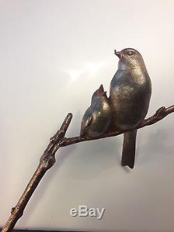 Sculpture Art déco en bronze. Deux oiseaux sur une branche signé Becquerel