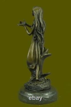 Signé Mavchi Bronze Statue Art Nouveau Déco Fleur Girl Figure Décoration Solde