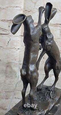 Signée Original Vienne Bronze Deux Lièvres Boxant Sculpture Art Déco Statue