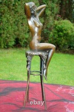 Statue Demoiselle Nue Sexy Style Art Deco Style Art Nouveau Bronze massif Signe