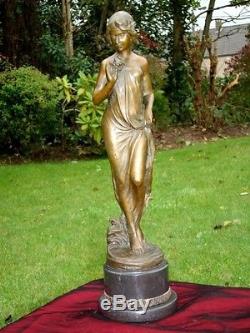 Statue Demoiselle Style Art Déco Style Art Nouveau Bronze