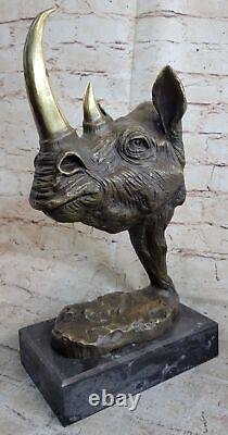 Statue Sculpture Rhinocéros Faune Art Déco Style Art Nouveau Style Bronze Décor