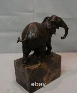 Statue en bronze Elephant Animalier Style Art Deco Style Art Nouveau Bronze