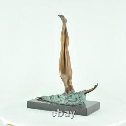 Statue en bronze Nue Danseuse Acrobate Sexy Style Moderne Style Art Deco Bronze