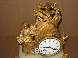 Superbe Pendule Ancienne Du Xixeme En Regule Dore/bronze Fonctionne Clock Pendul